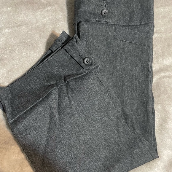 Capri pants - Picture 2 of 4